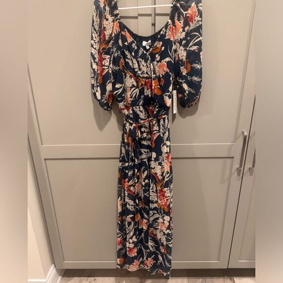 Luxology tiered maxi dress. Size medium. NWT. - Picture 2 of 8